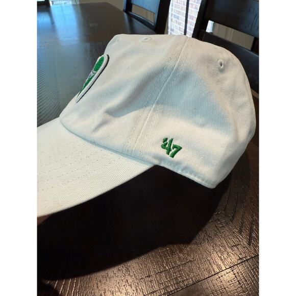 ‘47 women’s Dallas Stars NHL adjustable hat white with heart logo - Picture 5 of 9